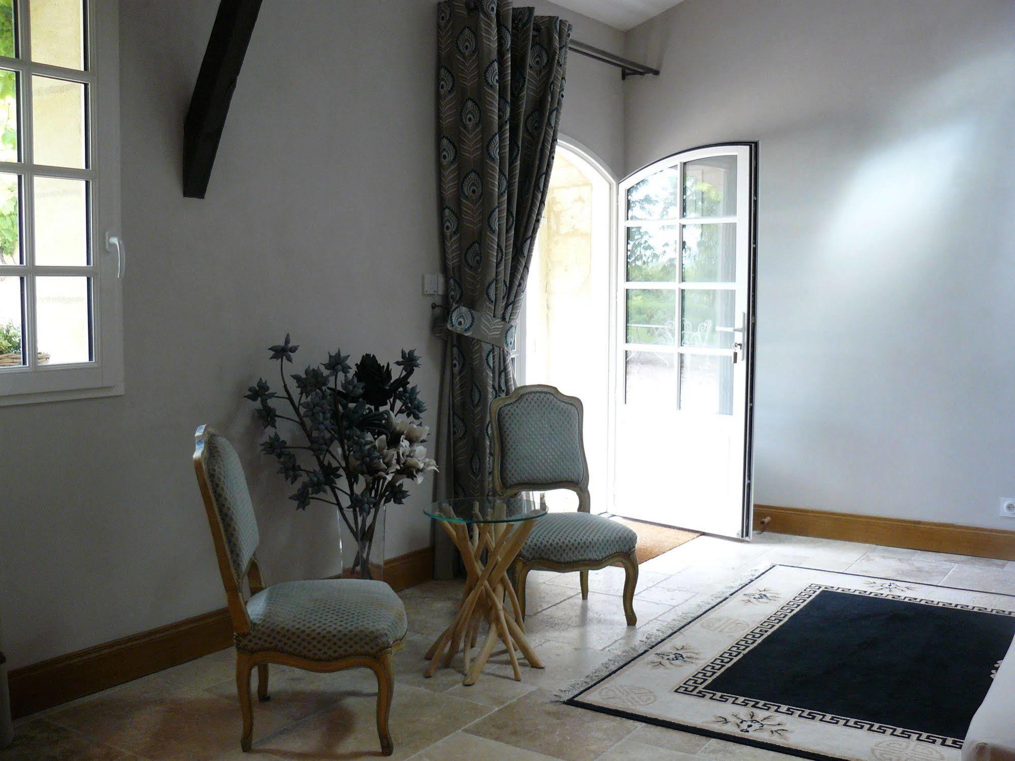 Chateau De La Vieille Chapelle Lugon et l'Ile du Carney Ngoại thất bức ảnh